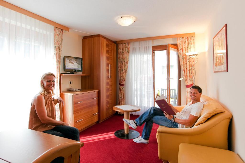 Hotel Tirolerhof Serfaus Rom bilde